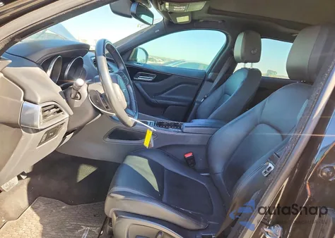 2017 Jaguar F-Pace Premium z USA, uszkodzony, nr VIN SADCJ2BN4HA098751